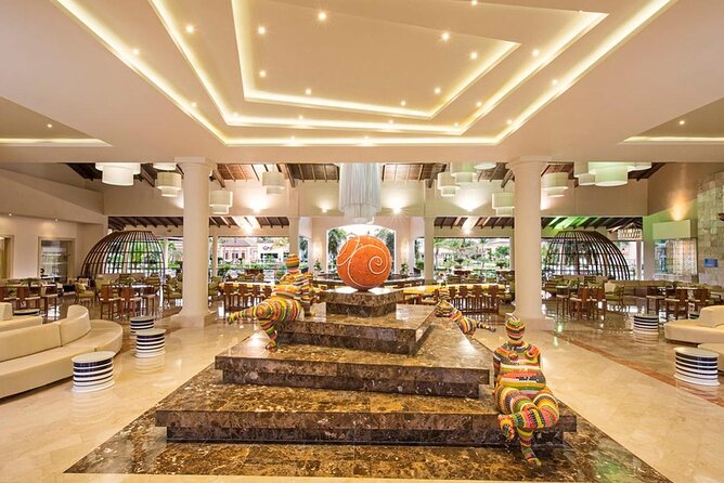 Private Transfer Punta Cana Airport to from Ocean Blue and Sand - Key points at a glance