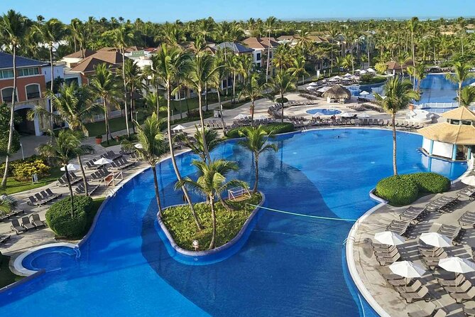 Private Transfer Punta Cana Airport to from Ocean Blue and Sand - The short route to the resort