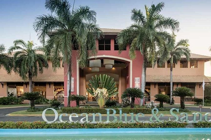 Private Transfer Punta Cana Airport to from Ocean Blue and Sand - Who will get the most from this transfer