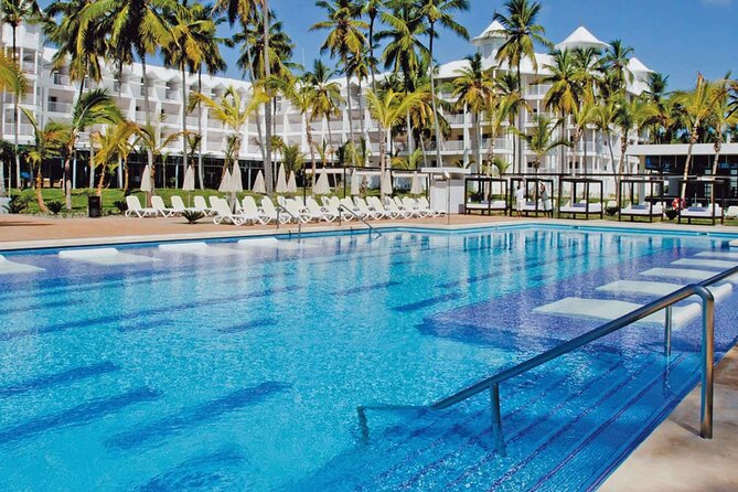 Private Transfer Punta Cana Airport to/from Riu Palace Macao - The ride to Riu Palace Macao