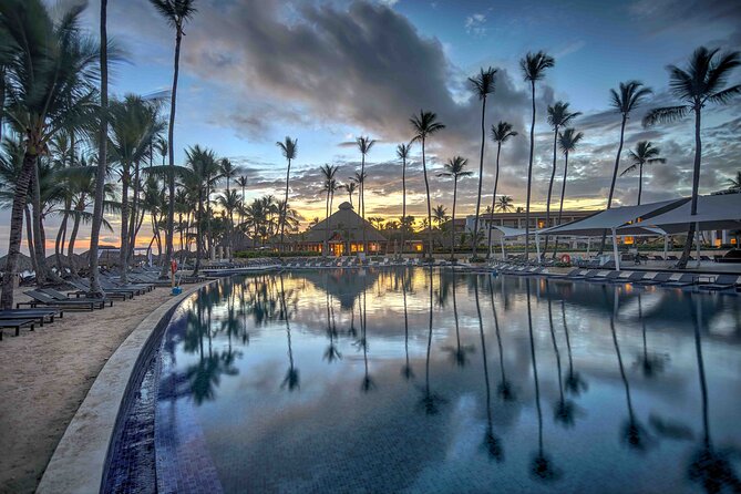 Private Transfer Punta Cana Airport to/from Royalton Punta Cana - A Straight Ride From PUJ to Royalton Punta Cana