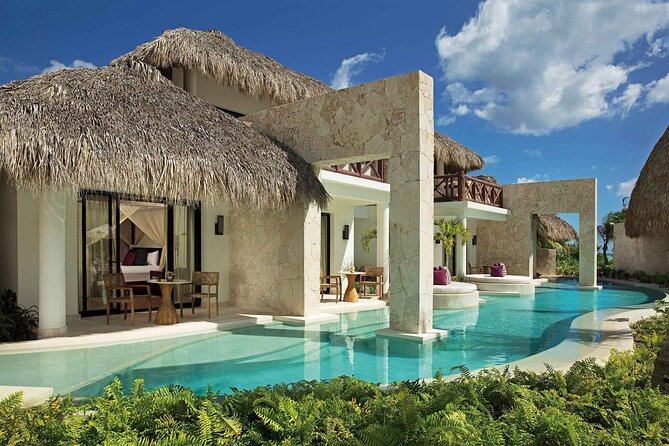 Private Transfer Punta Cana Airport to or from Secrets Cap Cana - Meeting your driver at Punta Cana Airport