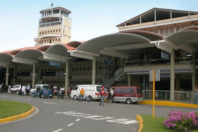 private transfer Santiago Airport to Sosua or Cabarete - From the arrivals hall to your private vehicle
