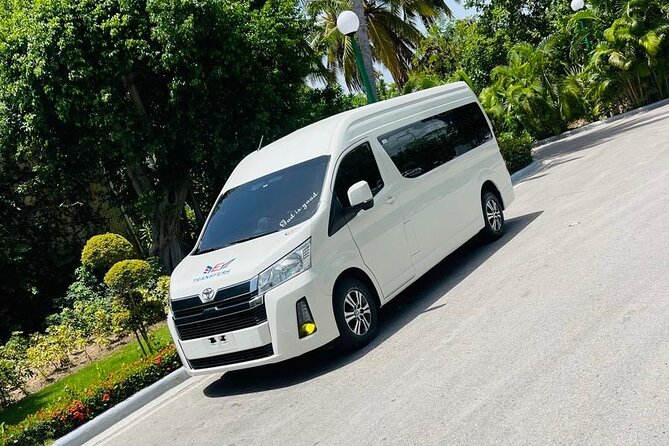 Private Transfers from Punta Cana Airport to hotels in DR - Inside the vehicle: comfort without luxury claims