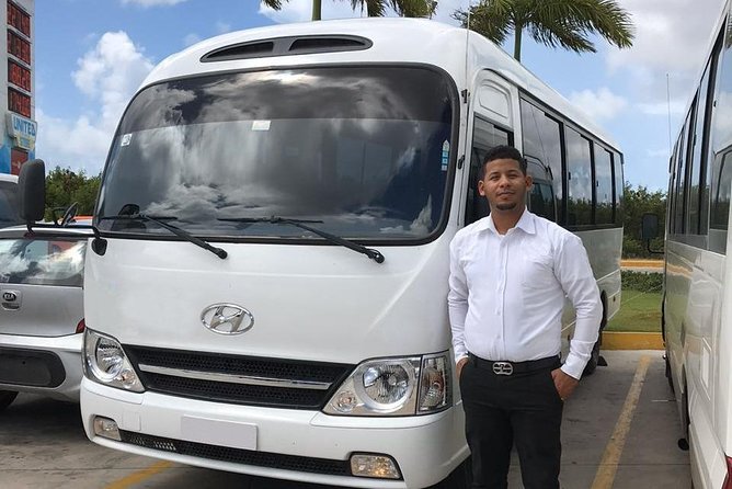 Private Transfers in PUNTA CANA AIRPORT - A $17 ride that makes sense for a group