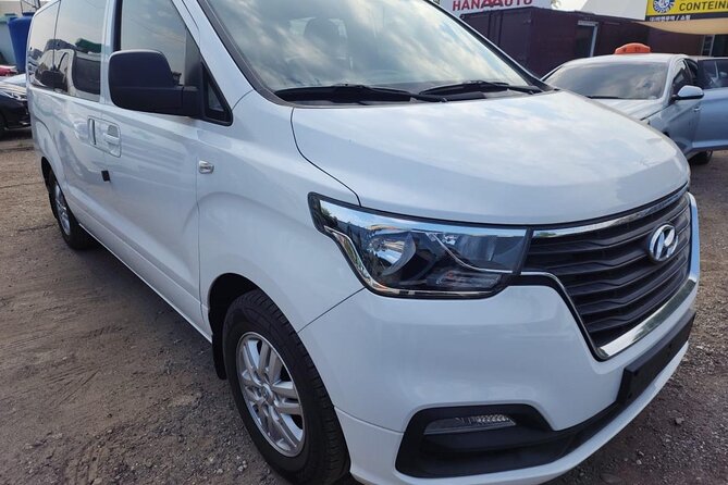 Private Transfers Transportation Airport (PUJ) to PuntaCana and Bavaro Hotels - Finding the driver without getting pulled into the airport crowd