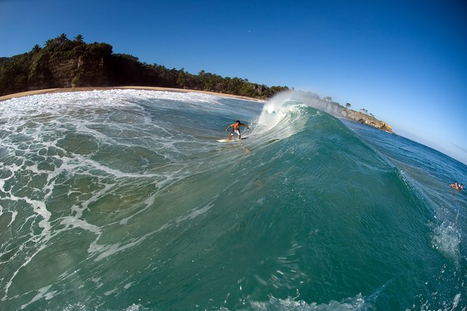 Professional surf lessons Dominican Republic, Cabarete, Encuentro - The first 30 minutes: beach theory and preparation