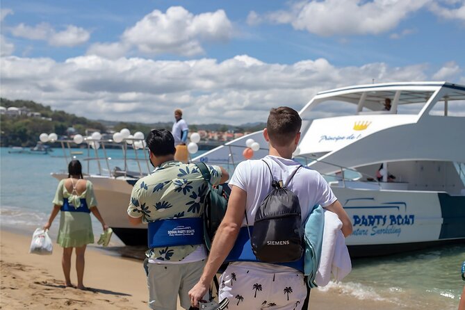 Puerto Plata Catamaran Cruise with Snorkeling, BBQ & Open Bar - Grilled lunch and the open bar