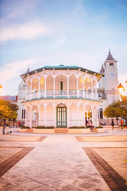 Puerto Plata: City Tour, Mountain and Lunch - Puerto Plata from the streets up to the mountain