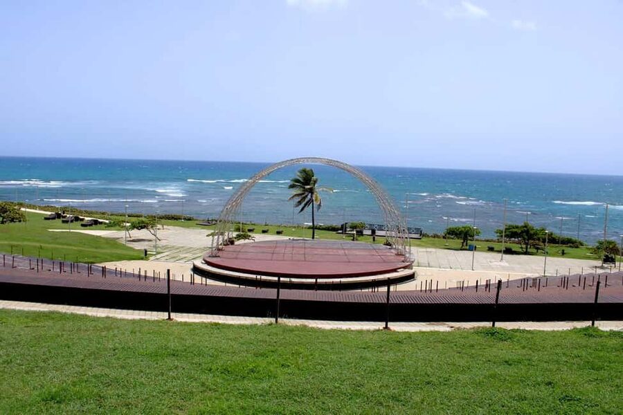Puerto Plata: City Tour, Mountain and Lunch - Amber, coffee, and the first glimpse of local life