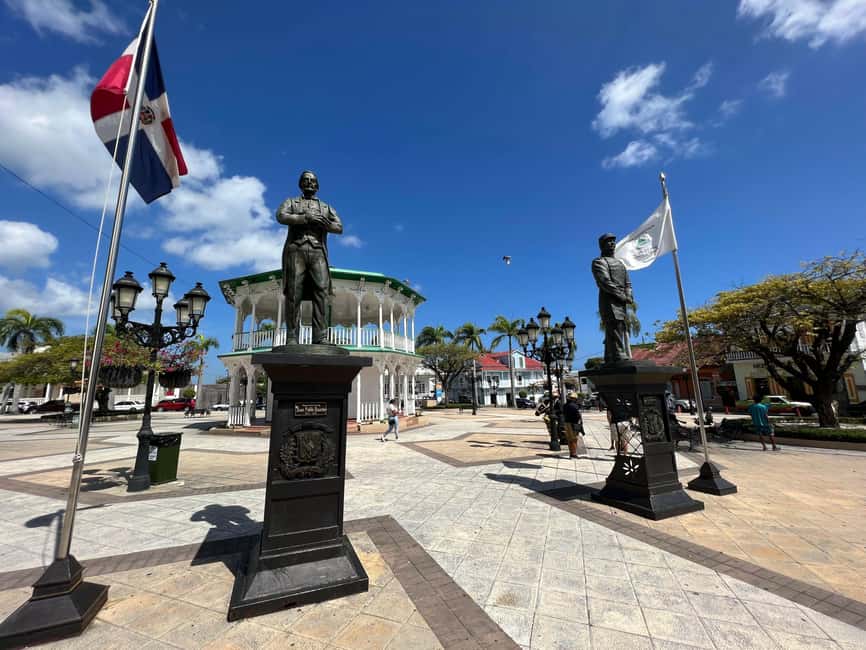 Puerto Plata: City tour through the historic old town - Calle 30 Marzo, Calle Imbert, and La Chocolateria