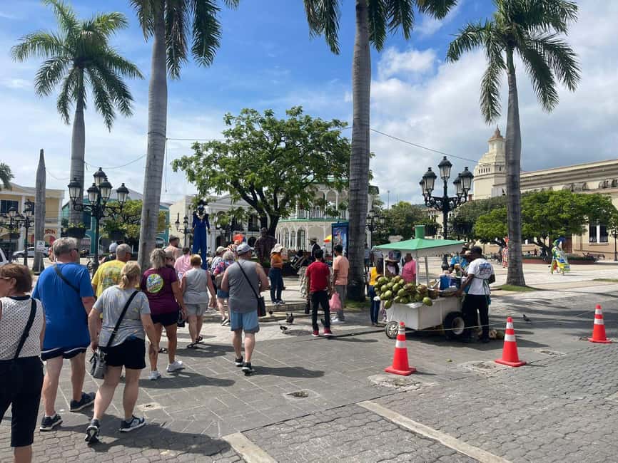 Puerto Plata: Half-Day Historic and Cultural Highlights Tour - Cigar making, amber, and larimar show the local trade
