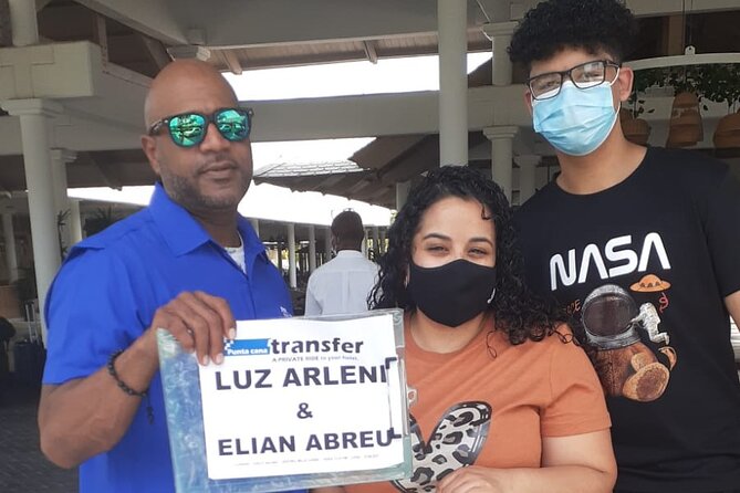 Punta Cana Airport Ground Transfers - Water, Coca-Cola, and the food stop option
