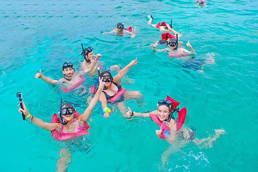 Punta Cana: Catamaran Boat Party with Unlimited Drinks - Key points at a glance