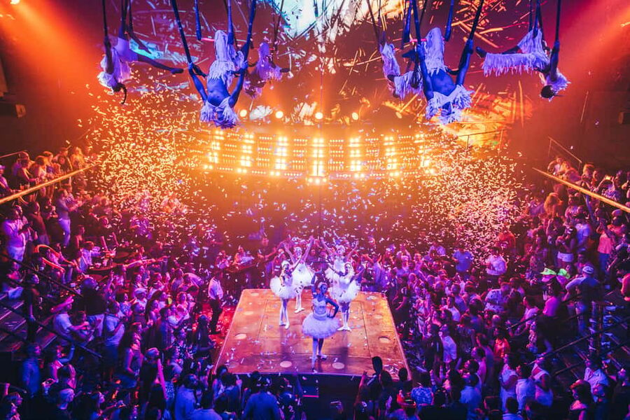 Punta Cana: Coco Bongo Nightclub Experience with Transfer - A stage show disguised as a nightclub
