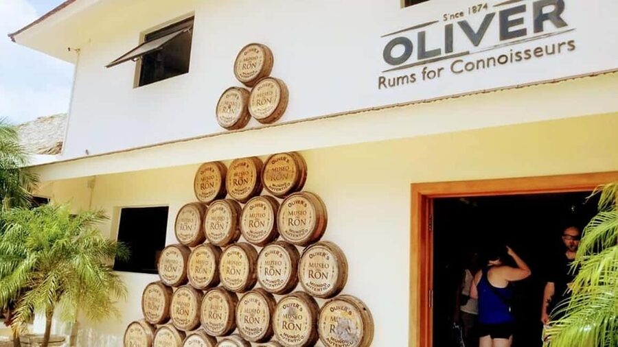 Punta Cana: Don Lucas Cigar Factory & Rum Tour with Pickup - A cigar factory visit with more than a smoke