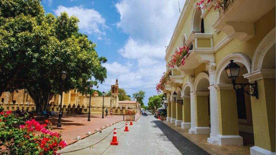 Punta Cana: Experience the essence of Santo Domingo with lunch and the Colonial Zone - Why Santo Domingo is worth the long ride