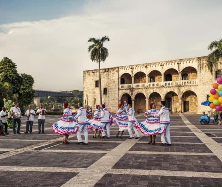 Punta Cana: Experience the essence of Santo Domingo with lunch and the Colonial Zone - The journey from Punta Cana to the capital
