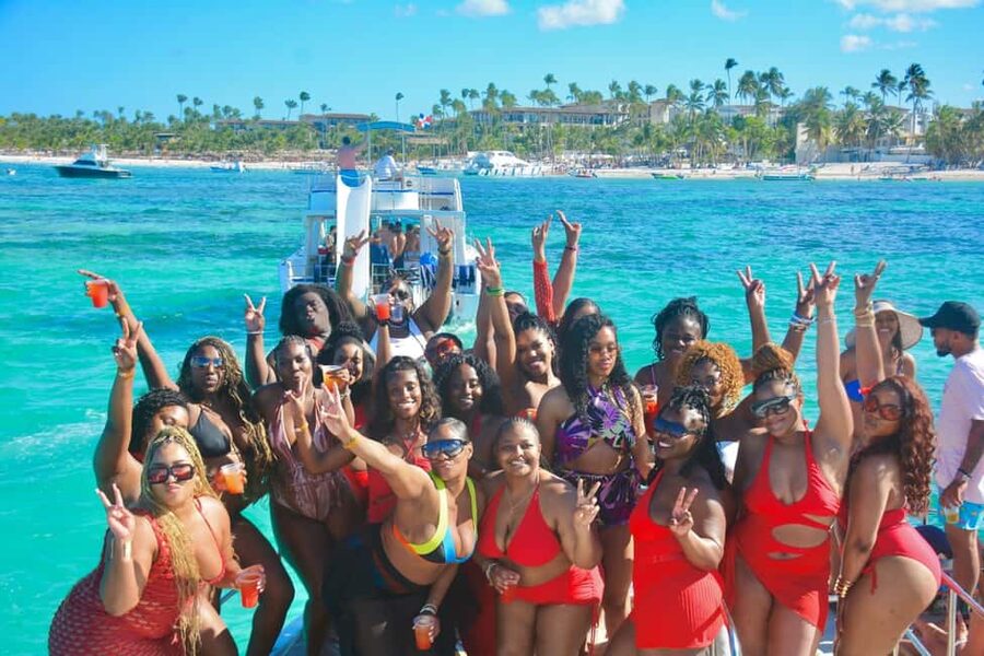 Punta Cana: Hip Hop Party Cruise w/Open Bar (Adults Only) - Who will enjoy this cruise most
