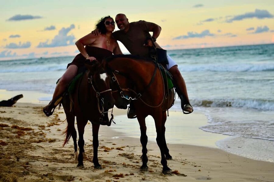 Punta Cana: Horseback Riding Tour with Sunset at Macao Beach - Through the Tropical Paths