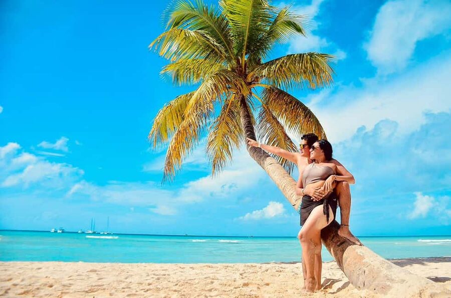 Punta cana: Island Escape to Saona • catamaran & Beach lunch - The natural pool is the day’s best water stop