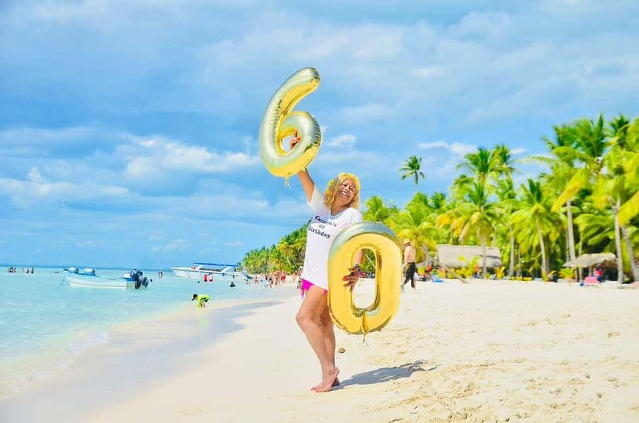 Punta cana: Island Escape to Saona • catamaran & Beach lunch - The catamaran ride is the payoff for social travelers
