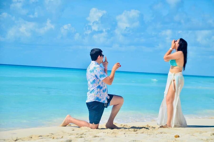 Punta cana: Island Escape to Saona • catamaran & Beach lunch - The day starts with a long ride from Punta Cana
