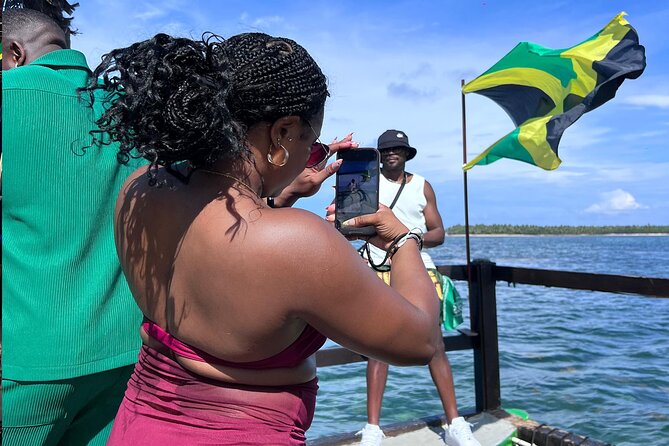 Punta Cana Noahs Ark Party Boat with Open Bar DJ - Who will enjoy Noah’s Ark most?