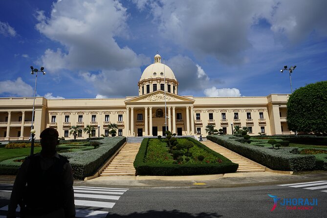 Punta Cana Panoramic Tour of The City of Santo Domingo - La Puerta del Conde opens the history lesson