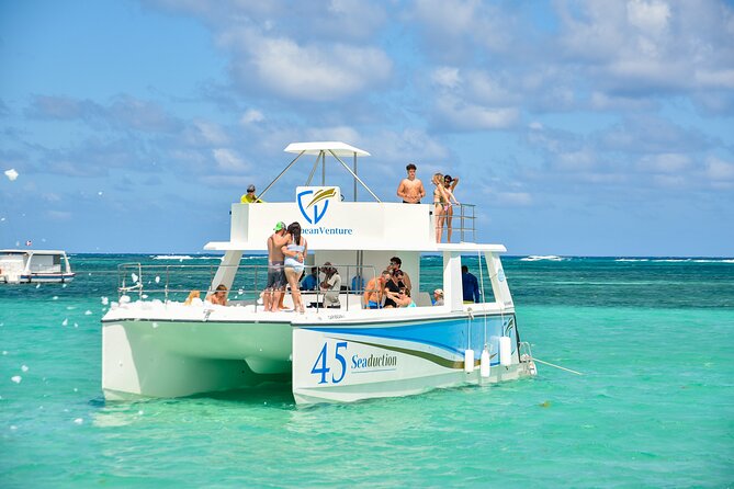 Punta Cana Party Boat and Open Bar (Adults only) - Snacks, beach vendors, and what to bring