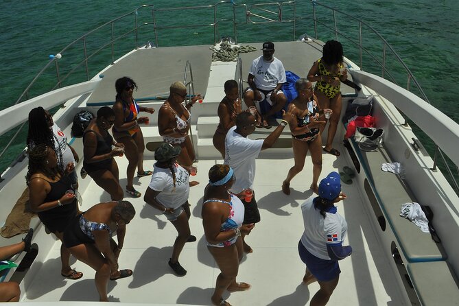 Punta Cana Party Boat Snorkeling with Music DJ and Open Bar - Music and staff make or break the mood