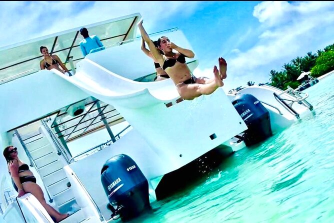 Punta Cana Party Booze Cruise, open bar, snorkeling Only Adult - The wild beach stop and Sandbar Natural Pool