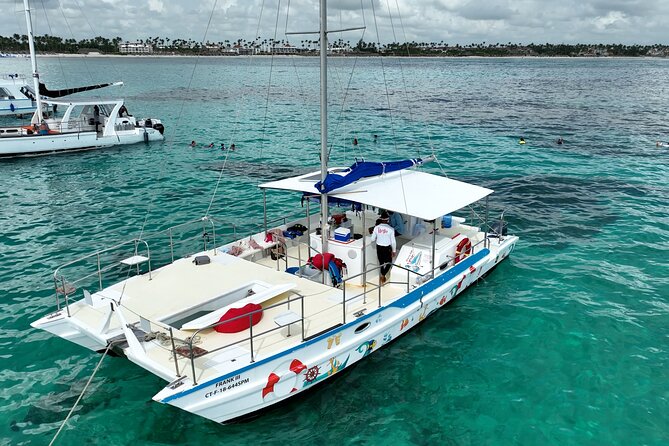 Punta Cana Private Boat (Medium Groups) - First stop: coral reefs and tropical fish