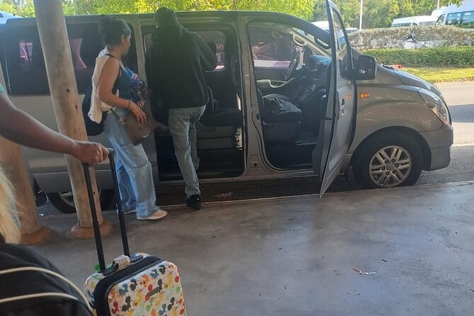 Punta Cana Private Transportation - A simple airport handoff after immigration