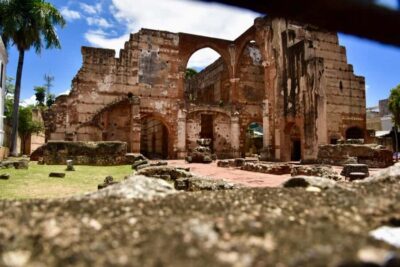Santo Domingo Day Trip with Tickets and Lunch