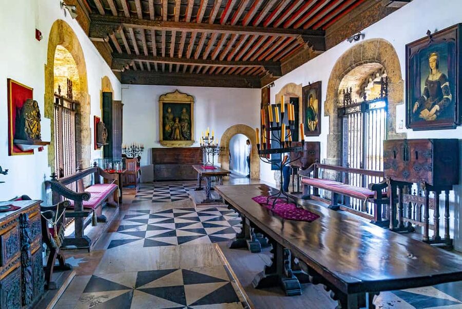 Punta Cana: Santo Domingo Day Trip with Tickets and Lunch - Alcázar de Colón and the National Pantheon