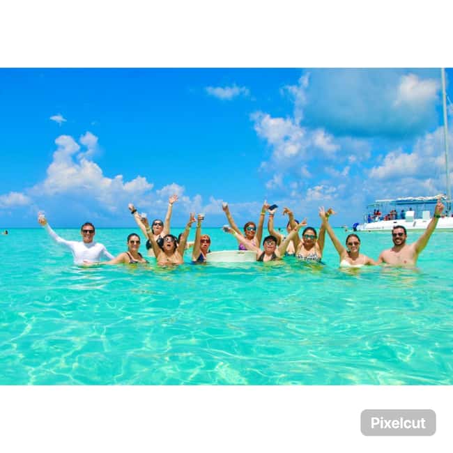 Punta Cana: Saona Island Tour with Lunch and Drinks - Returning by catamaran with music and an open bar
