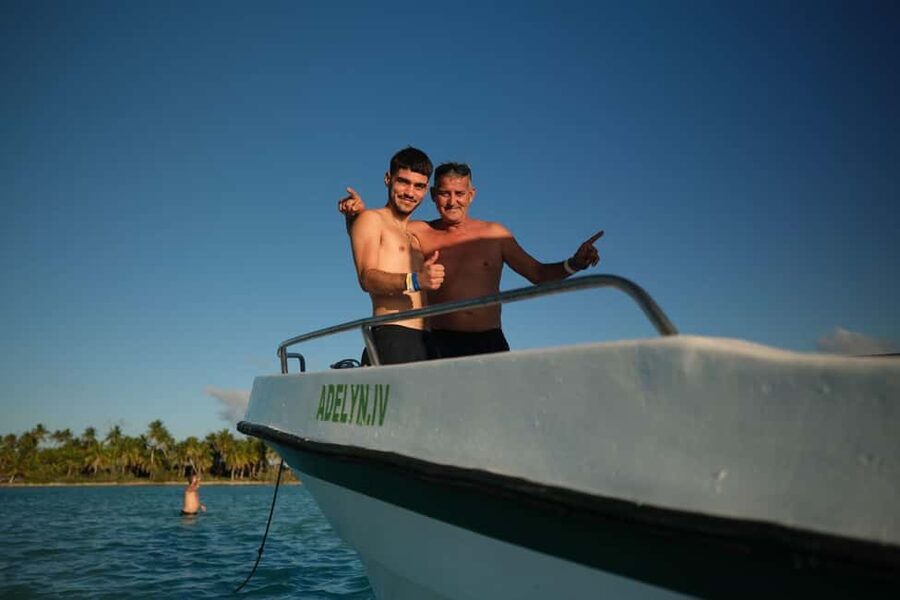 Punta Cana: Saona Island VIP 4 first-class beach and sunset - The Natural Pool: an easy first swim