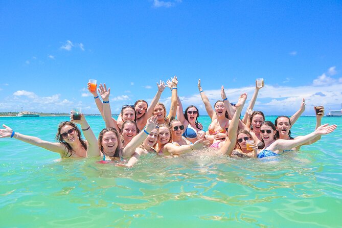 Punta Cana Slide Boat (Medium Group) - The natural pool stop
