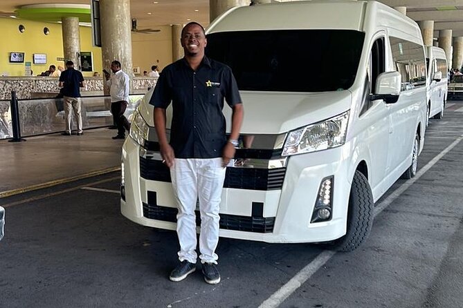 Punta Cana to La Romana Minivan Airport Transfers - A calm airport exit in Punta Cana