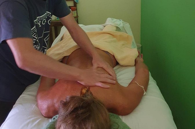 Relaxing massage in Bávaro Punta Cana - Couples should plan for separate appointments