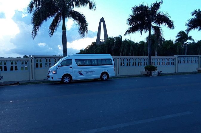 “Round-Trip Private Transfer: Punta Cana Airport ↔ Bávaro Hotels” - Booking details that deserve attention