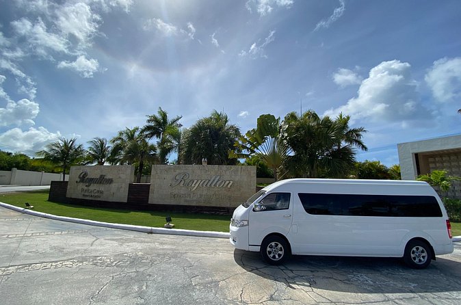 Round Trip Punta Cana Airport Transfers - Private/VIP - Returning from the resort three hours before departure