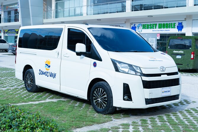 Round Trip Top-Rated Punta Cana Airport Transfer to your Hotel - The meet-and-greet service and airport handoff