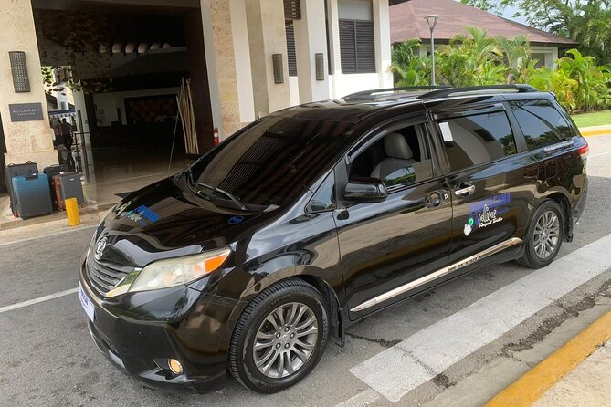 Roundtrip private transfer from punta cana airport to bavaro area - Drinks, Wi-Fi, and Birthday Add-Ons