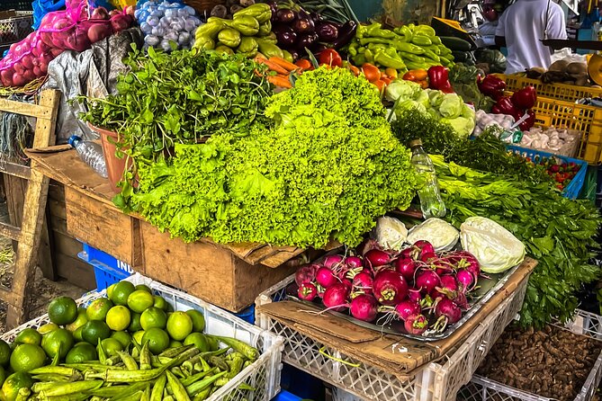 Safari tour with Jhoraji : mountain rivers and local market - Higüey Basilica and the local agricultural market