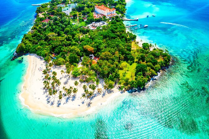 Samana: Bacardi Island and El Limon Waterfall - Lunch, drinks, and the shape of the beach break