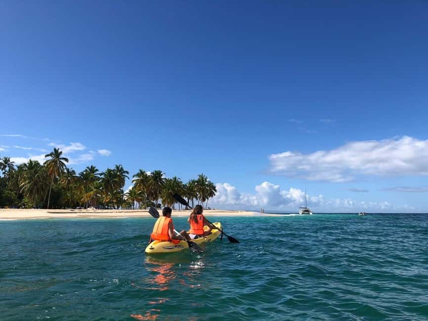 Samaná: Whale, Cayo Levantado, & Kayak in Samaná Bay Tour - The catamaran ride from Samaná Port