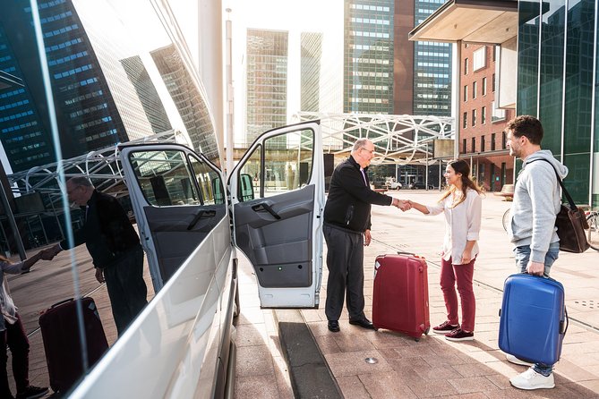 Santo Domingo Airport (SDQ) Round Trip Transfer to/from Santo Domingo Hotels - Communication is the main risk