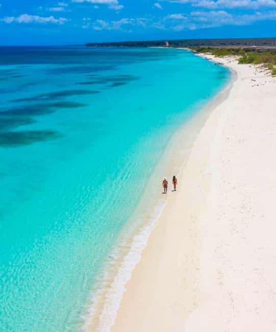 Santo Domingo: Bahía de las Aguilas Beach Paradise - Day two starts in Pedernales